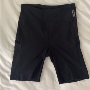 LULULEMON x BARRYS BOOTCAMP biker shorts